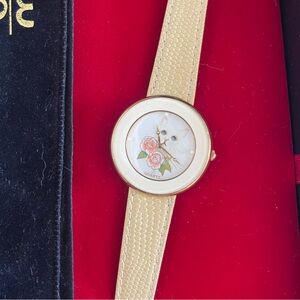 Adorable Danbury Mint Kitten Watch